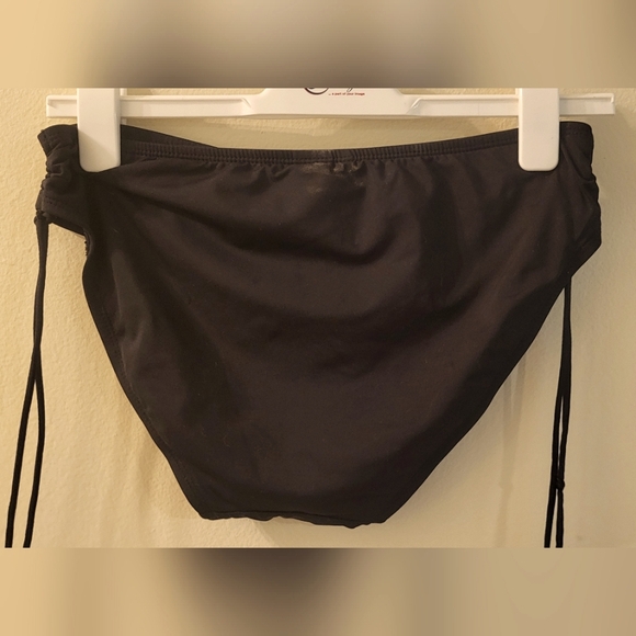 New Directions Black String Bikini Bottom with Pink‎ Accent (Size M) - Picture 12 of 12